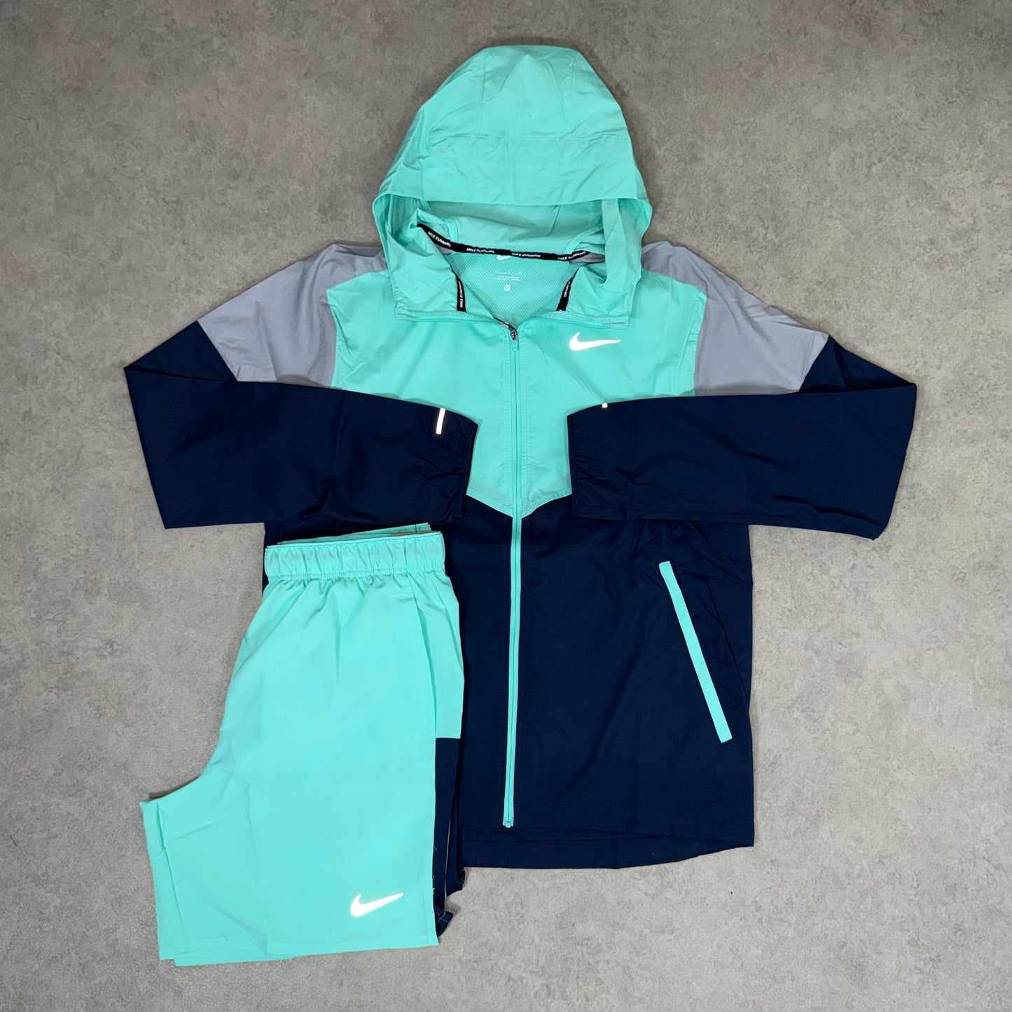 NIKE WINDRUNNER SHORT SET - AQUA/NAVY