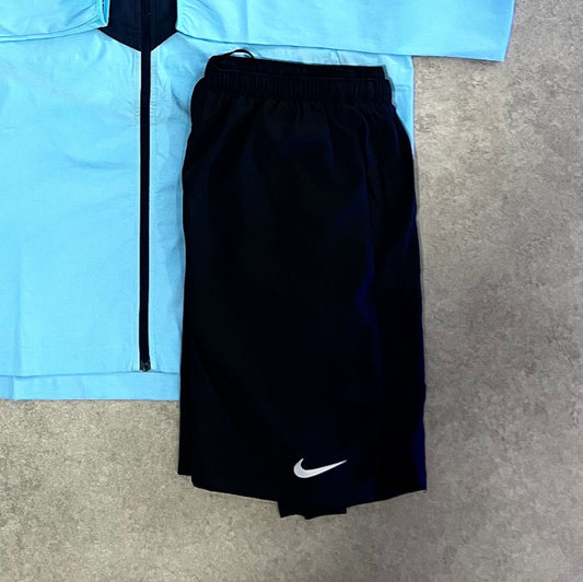 NIKE STRIDE SHORT 7” - BLACK
