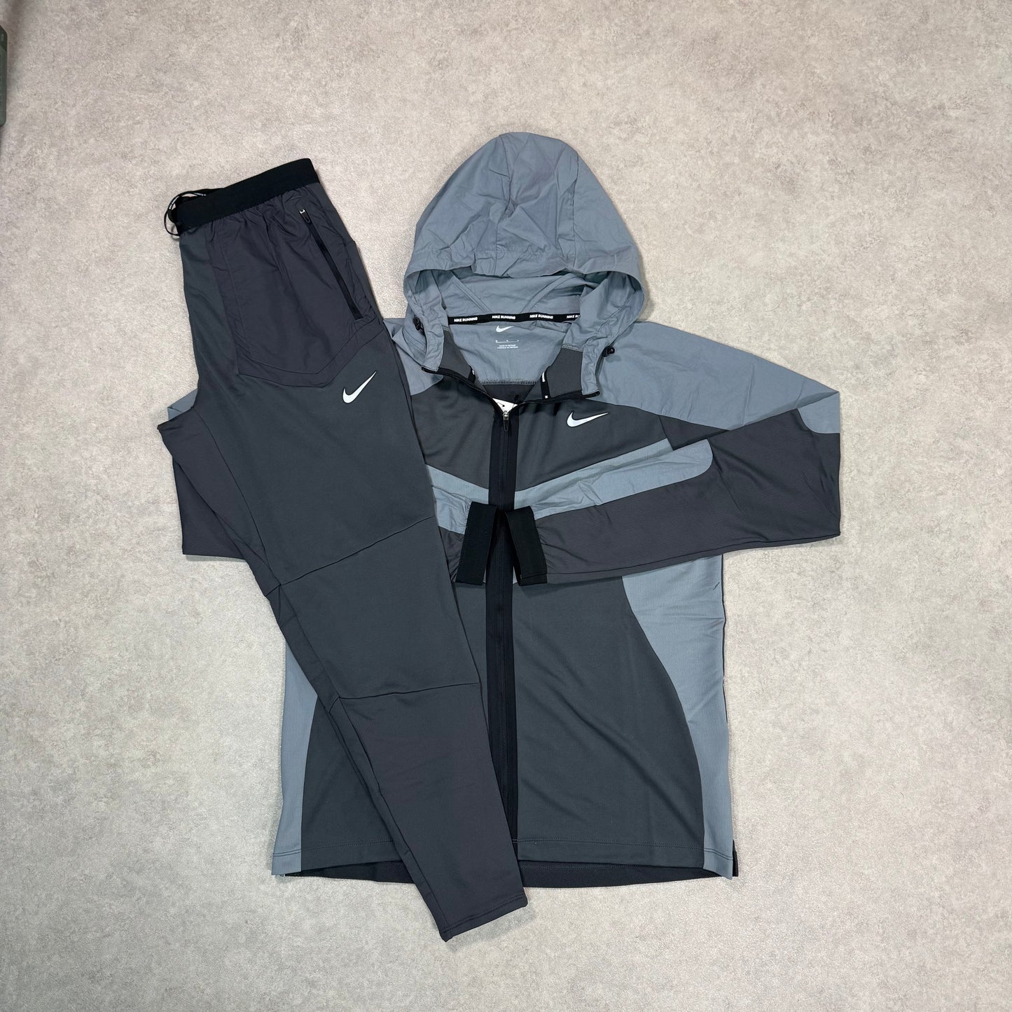 Nike element tracksuit - Light/Dark grey