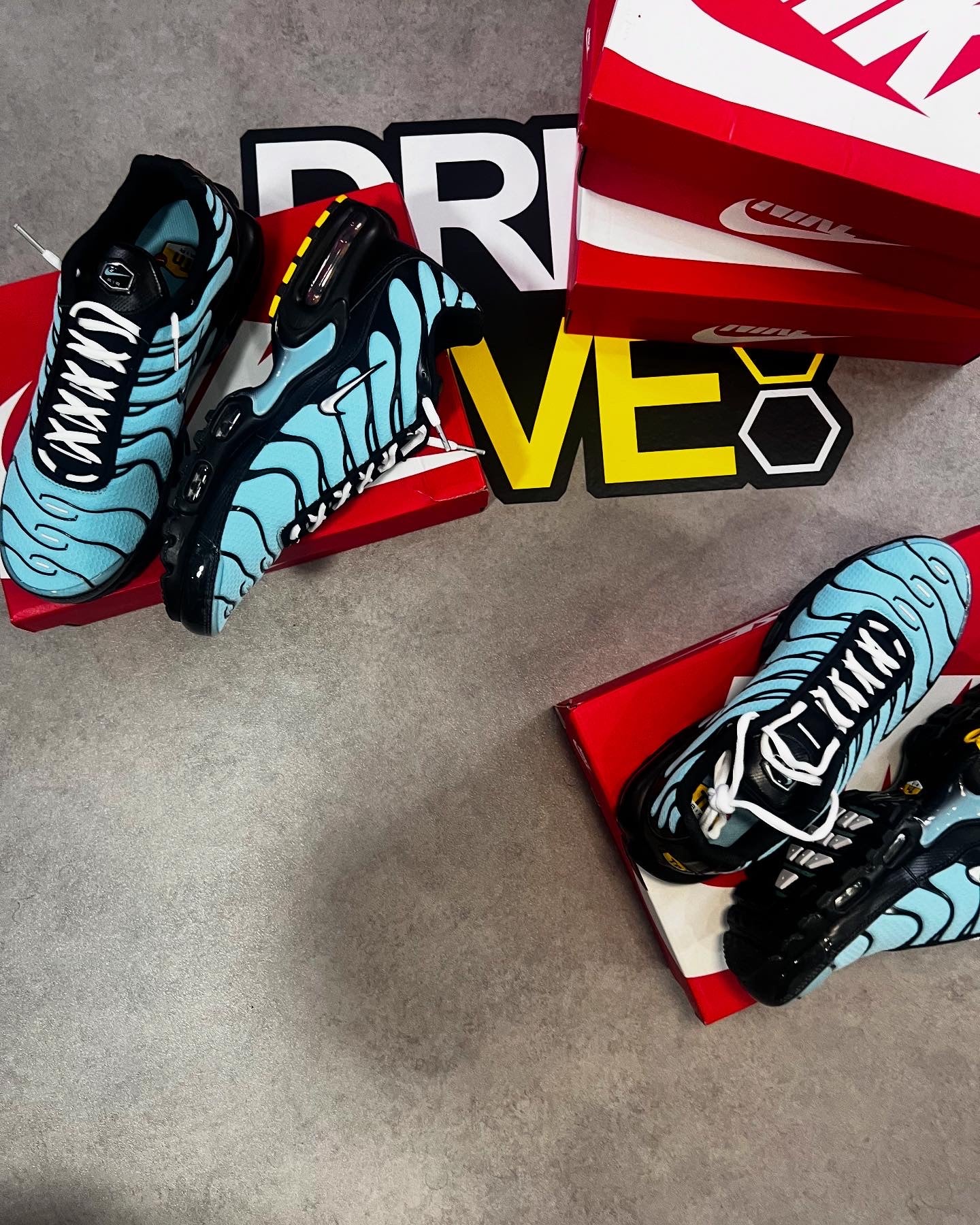 Nike Air Max TN's "Tiffanys"