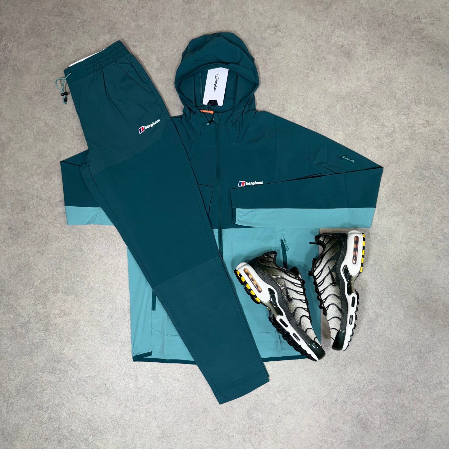 Berghaus Theran Plus Tracksuit - Green/Dark Green