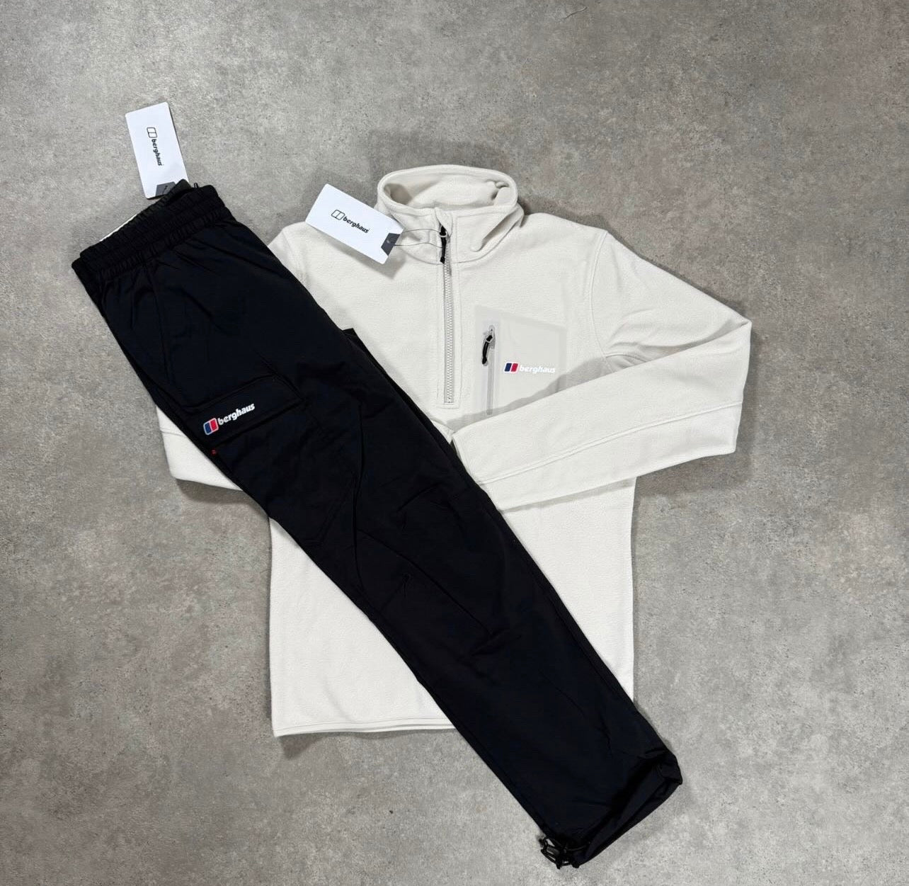 Berghaus 1/4 zip Fleece Tracksuit - Beige/Black