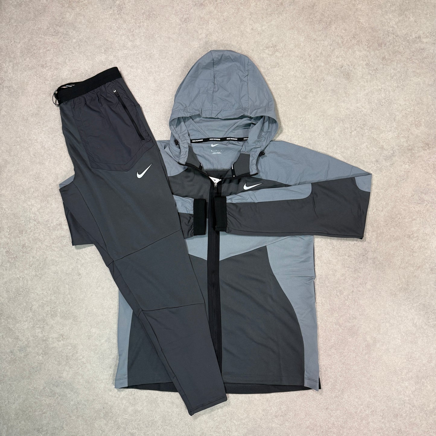 Nike element tracksuit - Light/Dark grey