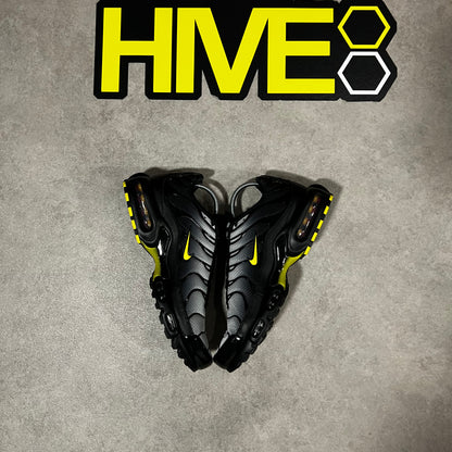 NIKE AIR MAX PLUS TN - OPTI YELLOW